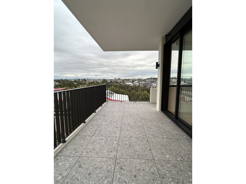 6.05/4 Fordham Way, Oran Park NSW 2570