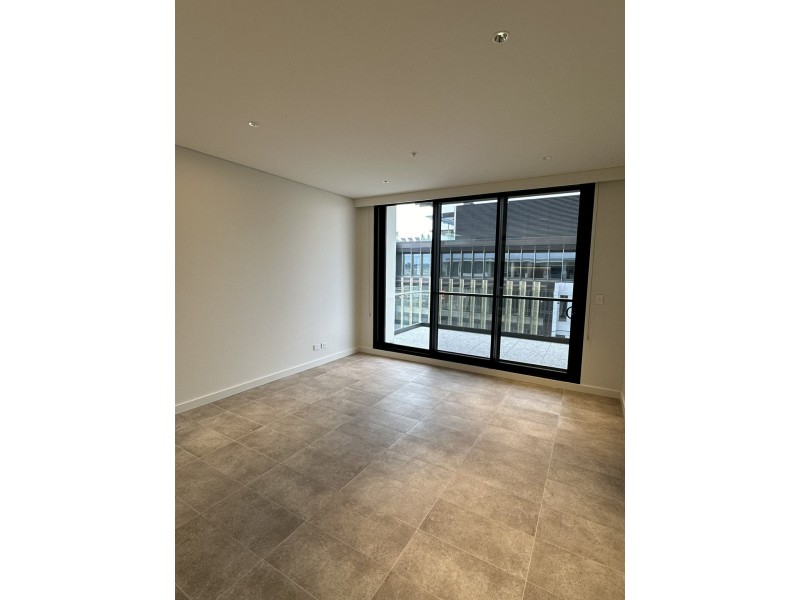 6.01/4 Fordham Way, Oran Park NSW 2570