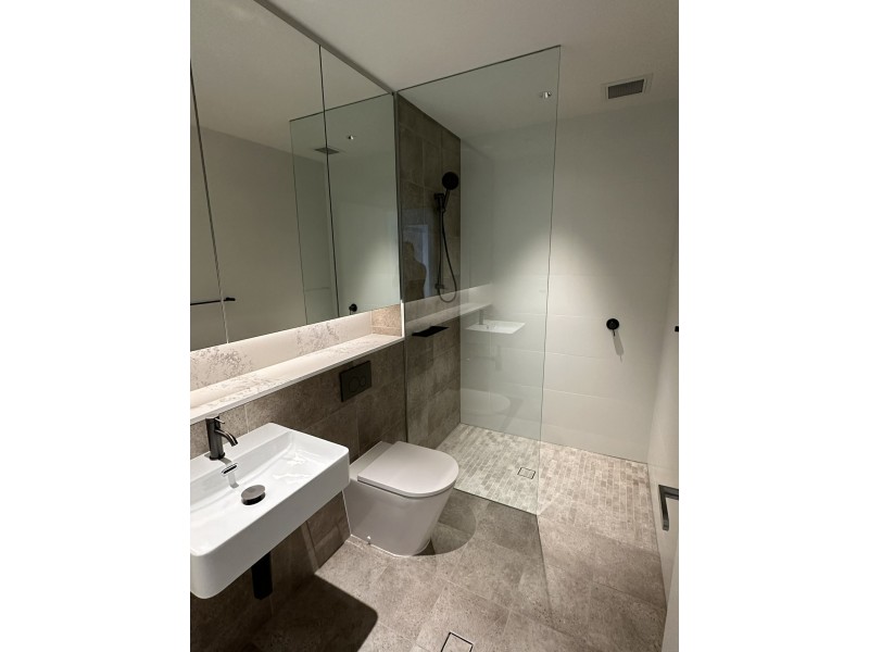 6.01/4 Fordham Way, Oran Park NSW 2570