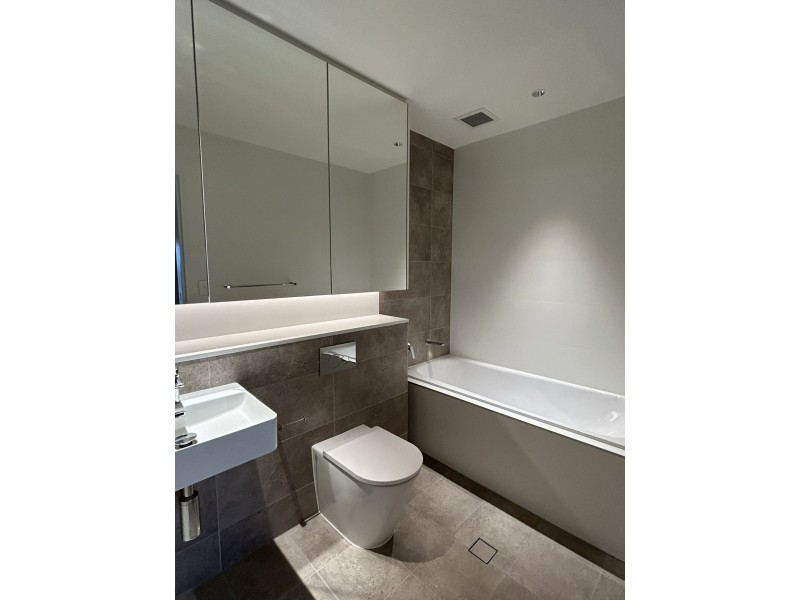 6.06/4 Fordham Way, Oran Park NSW 2570