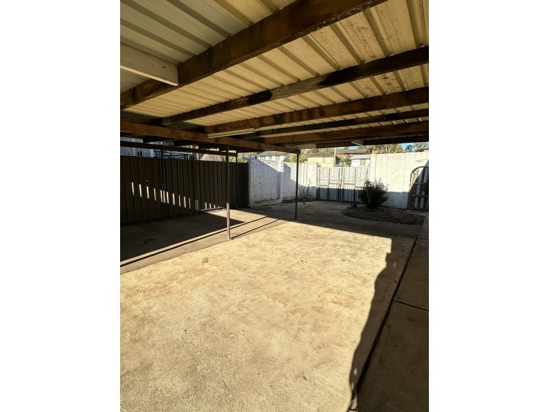 37 Lindesay Street, Leumeah NSW 2560