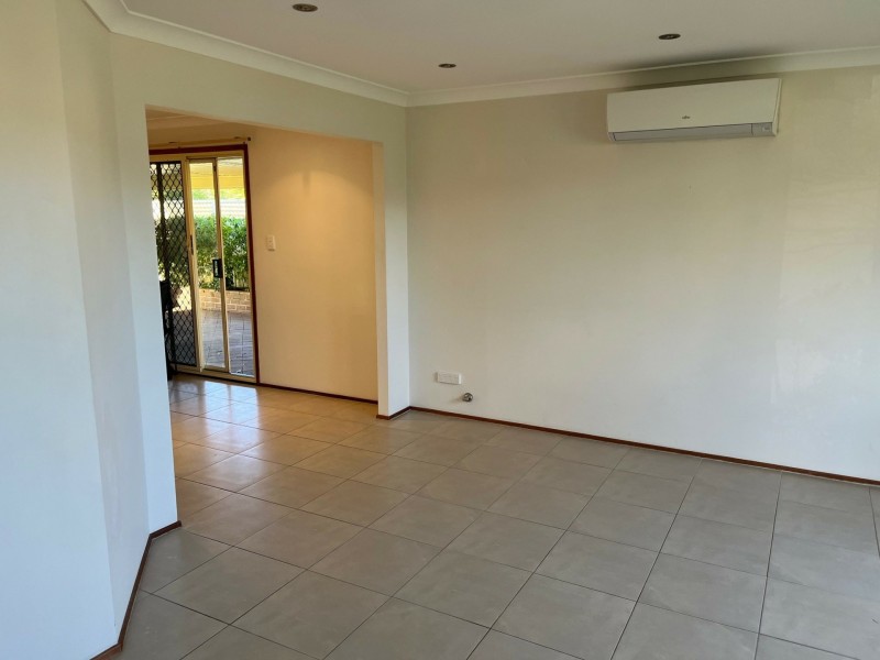 10 Barnard Place, St Helens Park NSW 2560