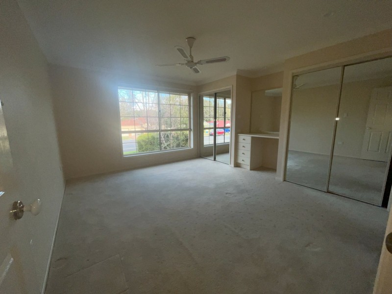 10 The Kraal Drive, Blair Athol NSW 2560