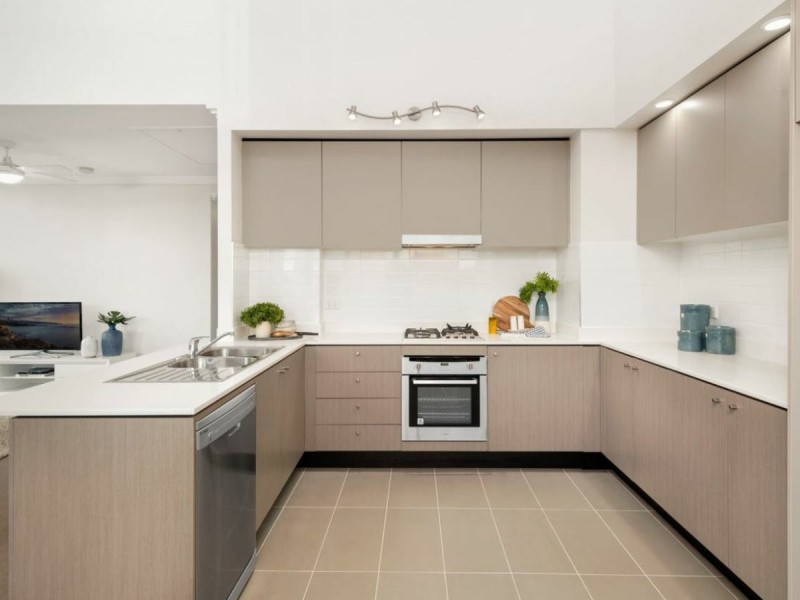 8/1-5 Parkside Crecent, Campbelltown NSW 2560