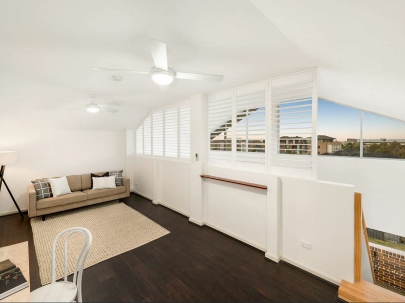 8/1-5 Parkside Crecent, Campbelltown NSW 2560