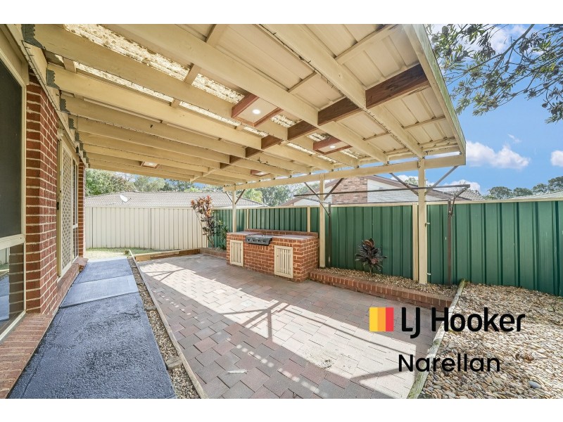 1 Cowan Place, St Helens Park NSW 2560