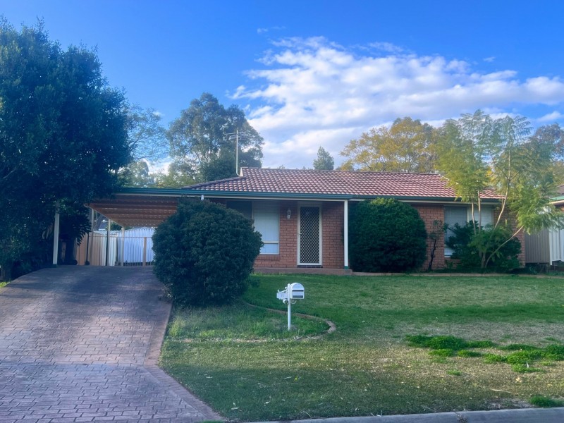 11 Peacock Way, Currans Hill NSW 2567