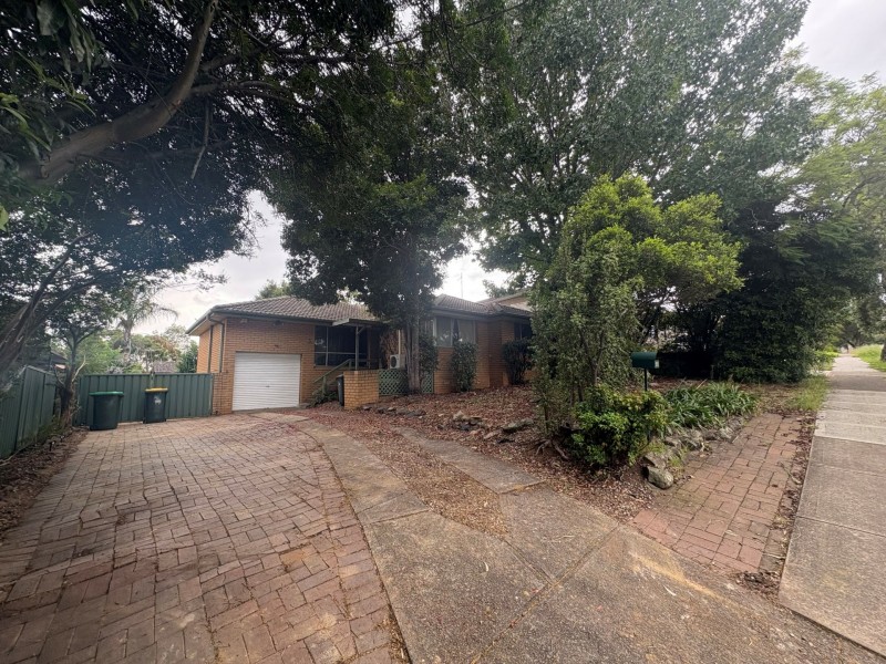 55 Campbellfield Ave, Bradbury NSW 2560