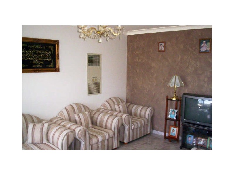 5 Murray Street, Campbelltown NSW 2560