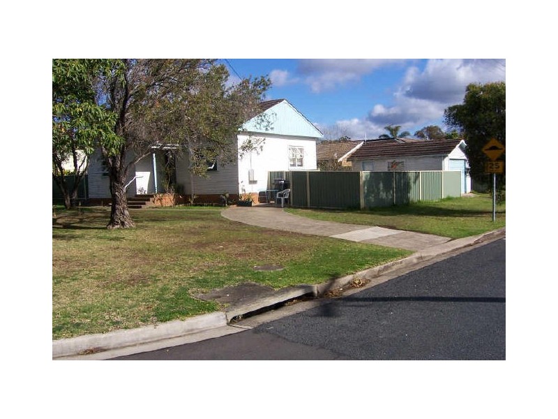 1 Homann Avenue, Leumeah NSW 2560