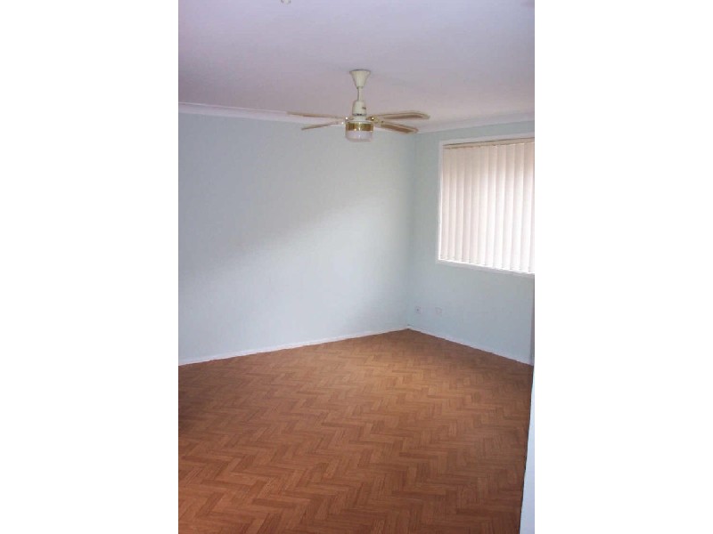 10 Day Place, Minto NSW 2566