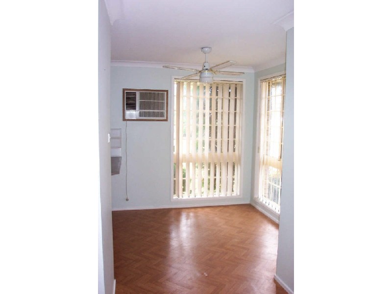 10 Day Place, Minto NSW 2566