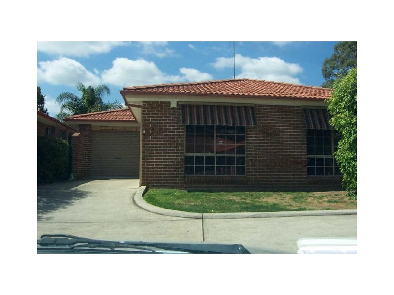 7/2 Westmoreland road, Minto NSW 2566