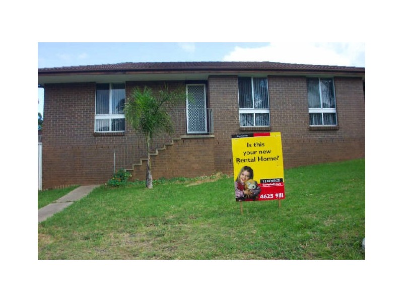 24 Holborn Street, Ambarvale NSW 2560