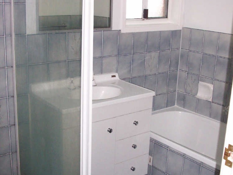 44 Lorenzo Crescent, Rosemeadow NSW 2560