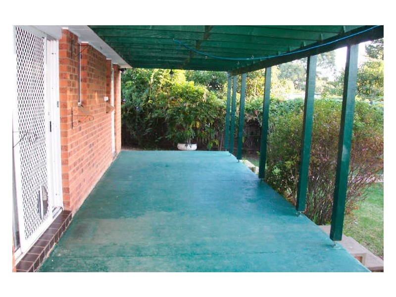 44 Lorenzo Crescent, Rosemeadow NSW 2560