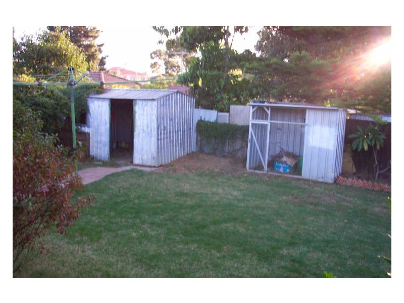 44 Lorenzo Crescent, Rosemeadow NSW 2560