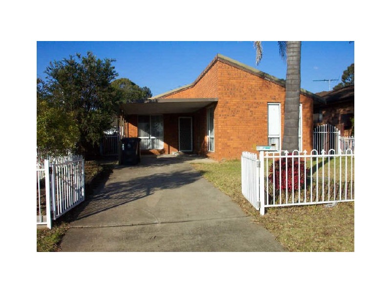 77 Karrabul Road, St Helens Park NSW 2560