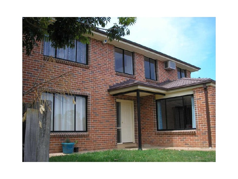 14 Clark Place, Minto NSW 2566