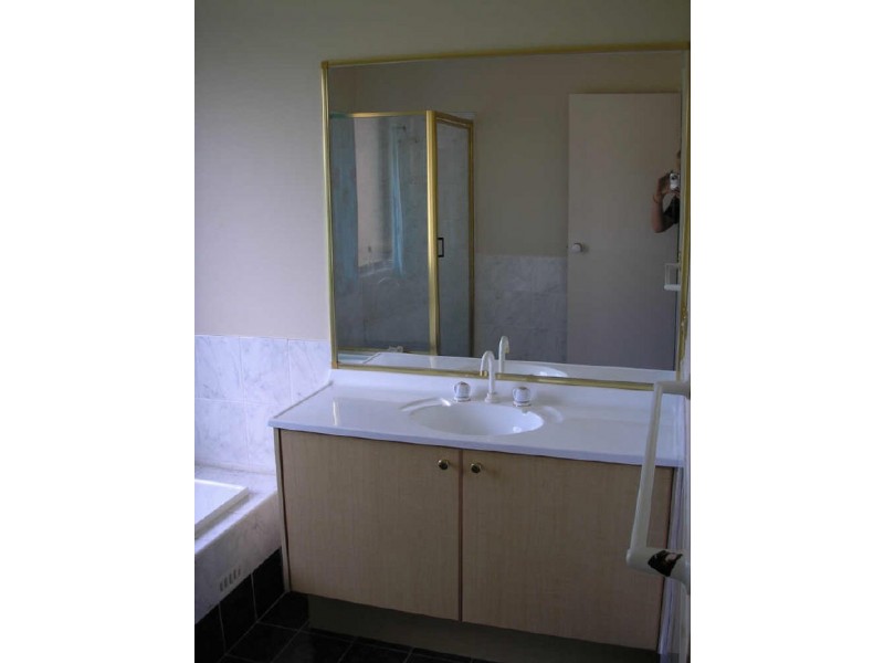 14 Clark Place, Minto NSW 2566