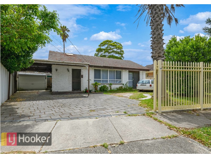 9 Kingswood cres, Noble Park North VIC 3174