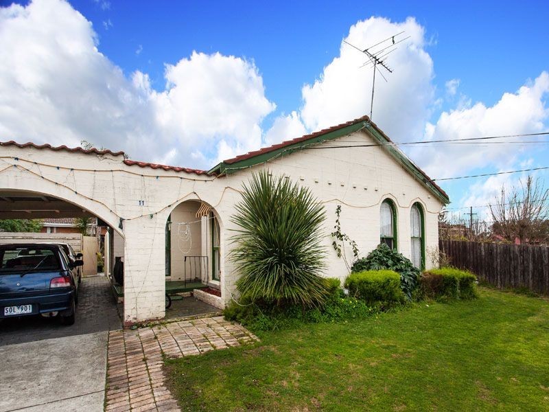 11 GWENT STREET, Springvale South VIC 3172