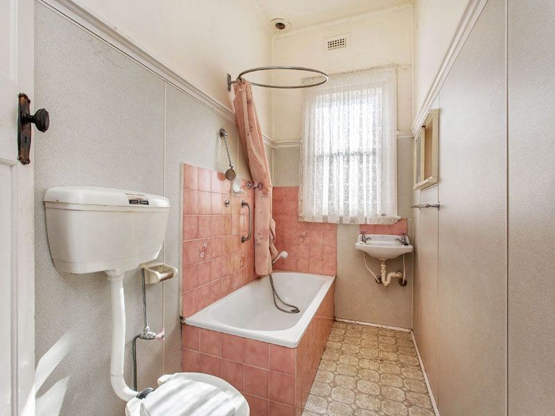 30 St Johns Avenue, Springvale VIC 3171