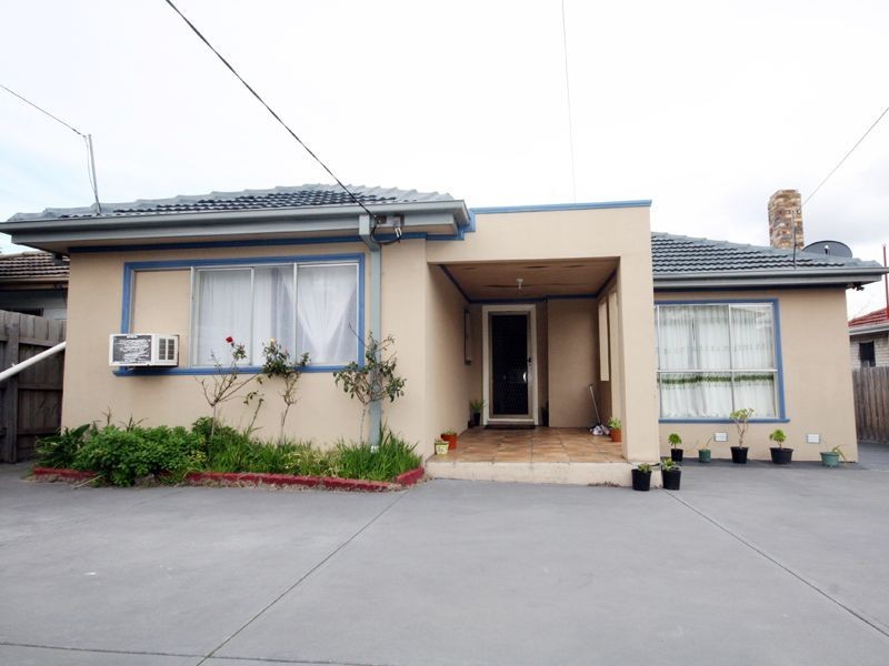 1/2 Janine Road, Springvale South VIC 3172