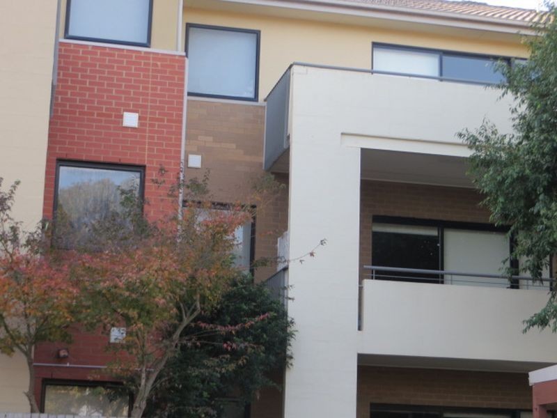 10/2 Monash Green Drive, Clayton VIC 3168