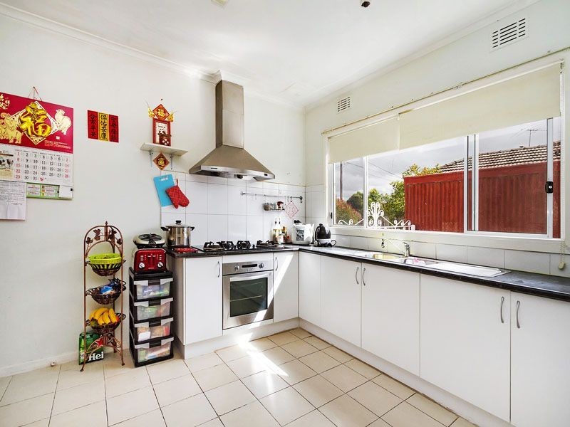 63 Royal Avenue, Springvale VIC 3171