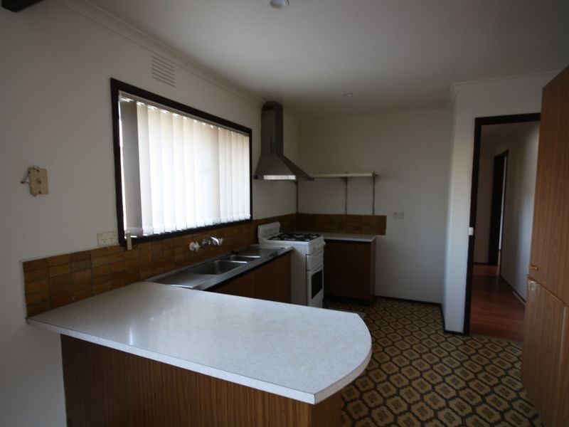 2/105 HAROLD ROAD, Springvale South VIC 3172