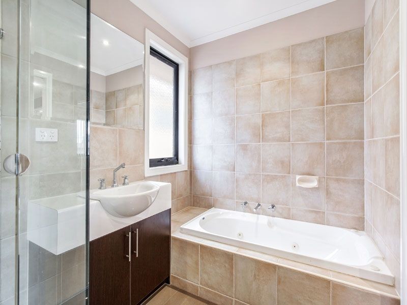 2/2 Stephenson Street, Springvale VIC 3171