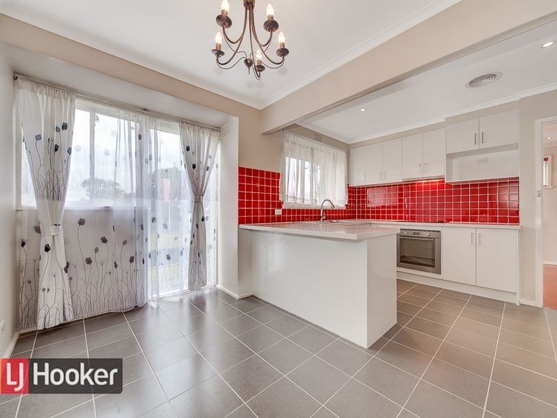 9 Carlyon Court, Springvale VIC 3171