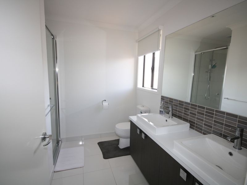 10 Denmark Road, Keysborough VIC 3173