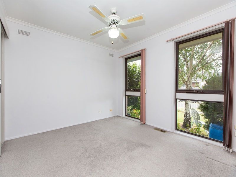2 Chesney street, Keysborough VIC 3173