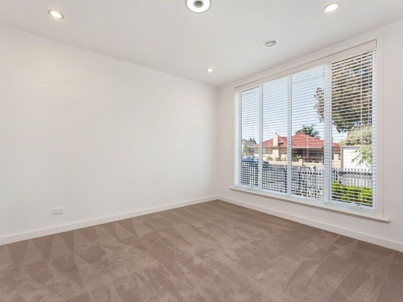 1/21-23 Wilberton drive, Springvale VIC 3171