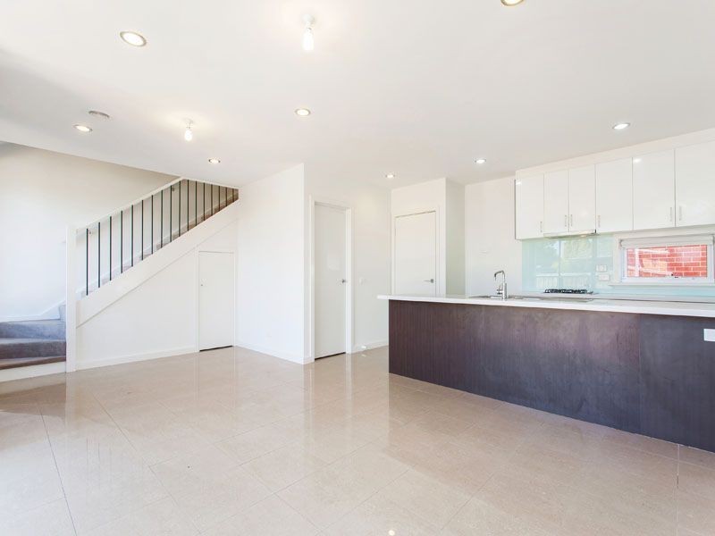 1/21-23 Wilberton drive, Springvale VIC 3171