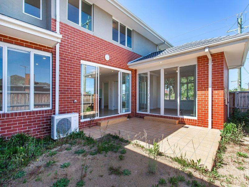 1/21-23 Wilberton drive, Springvale VIC 3171