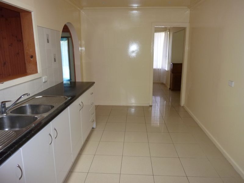 5 Maureen Crescent, Noble Park VIC 3174