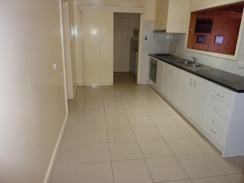 5 Maureen Crescent, Noble Park VIC 3174