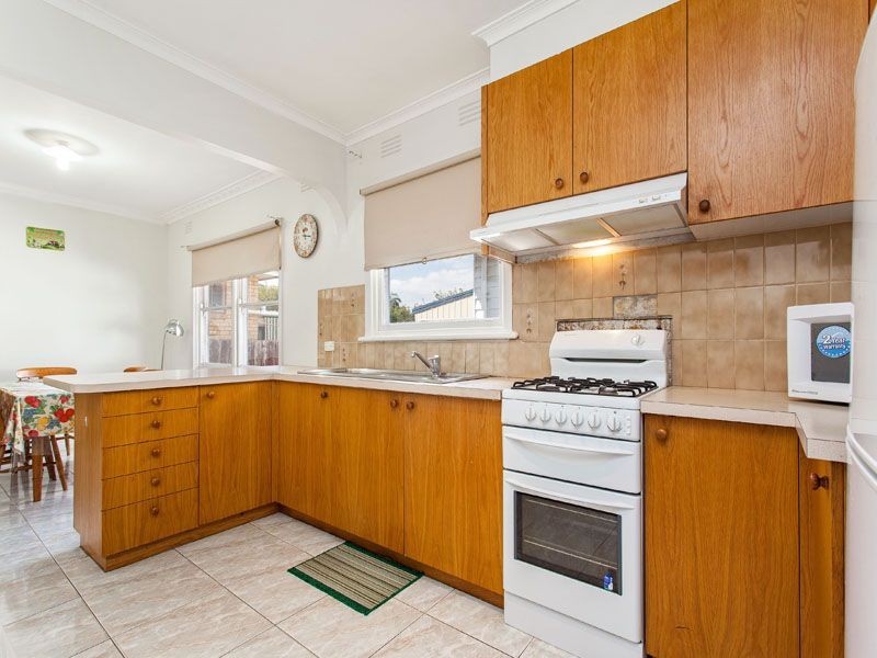 8 ALMA  COURT, Springvale VIC 3171