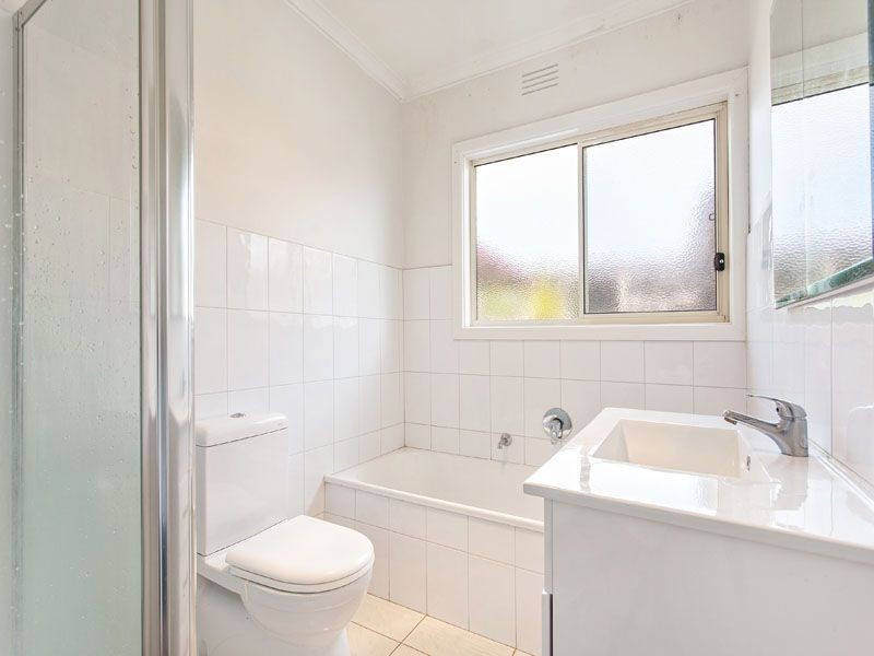 8 ALMA  COURT, Springvale VIC 3171