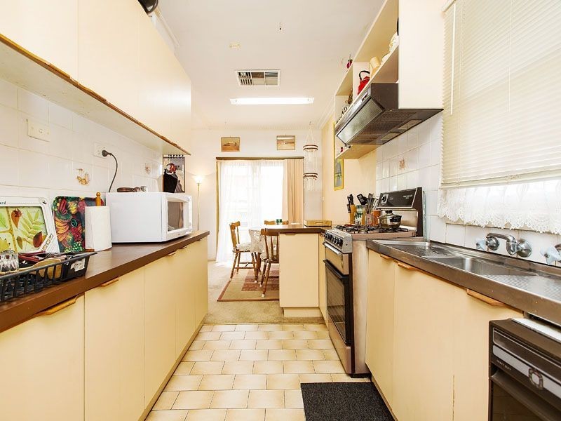 1/1 REARK AVE, Noble Park VIC 3174