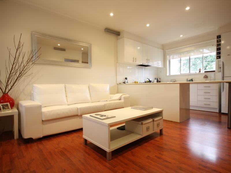 14/4A COLONSAY ROAD, Springvale VIC 3171