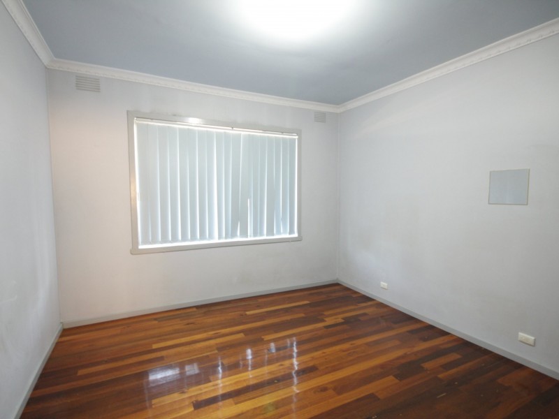 64 Royal Avenue, Springvale VIC 3171
