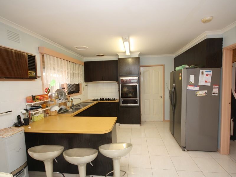 1/6 Olympics avenue, Springvale South VIC 3172