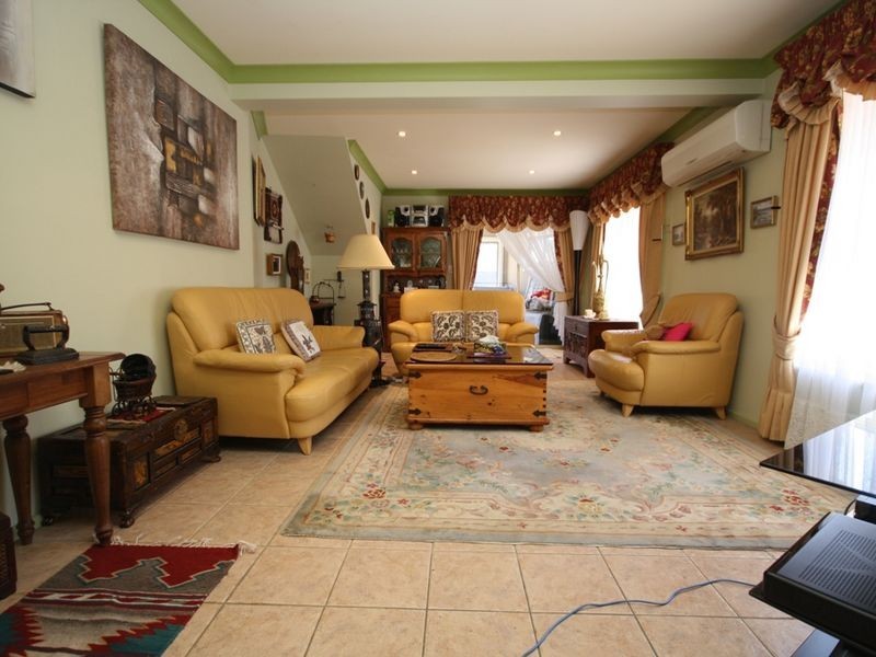 258 Corrigan road, Noble Park VIC 3174