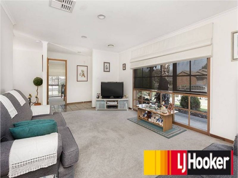 2 Fleetwood Drive, Narre Warren VIC 3805