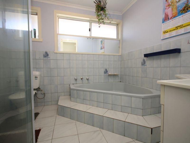 29 Putt Grove, Keysborough VIC 3173