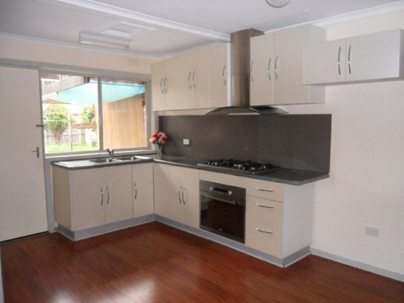 38 Bundeena Avenue, Keysborough VIC 3173